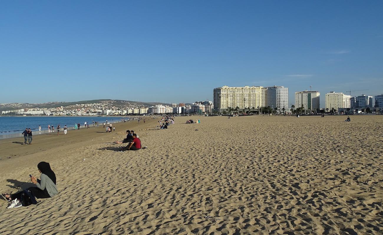 Photo de Plage Malabata (Tanger) avec sable lumineux de surface