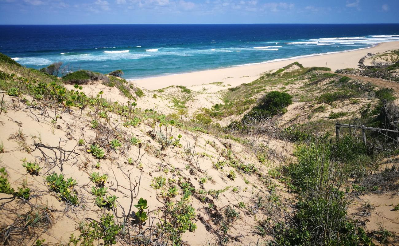 Photo de Praia de Jangamo II avec sable beige de surface