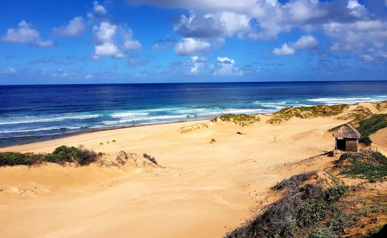 Photo de Island Rock Beach avec sable beige de surface