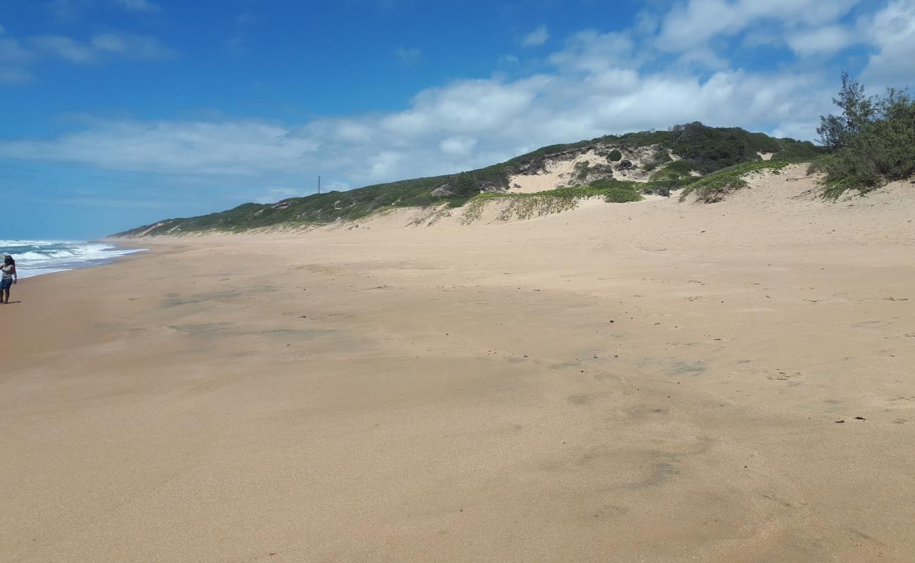 Photo de Praia de Chidenguele avec sable lumineux de surface