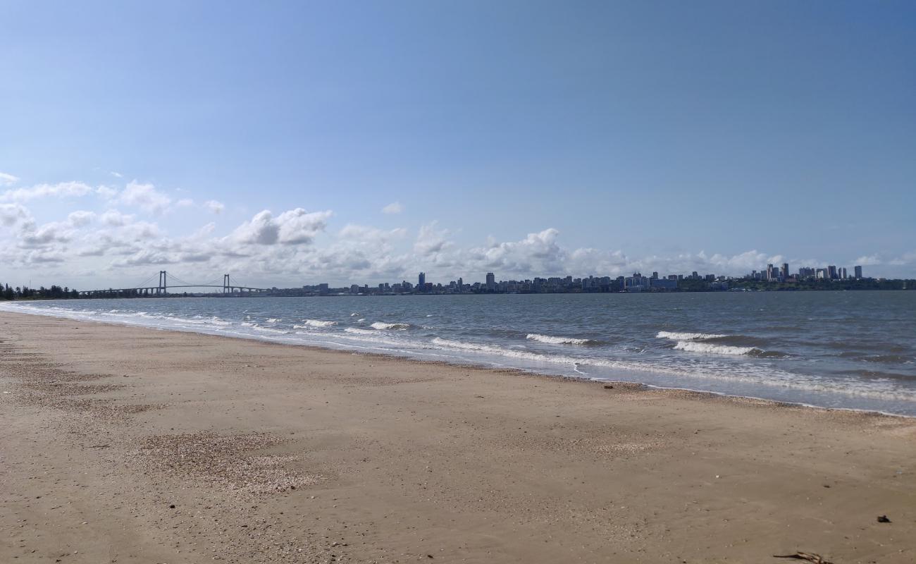 Photo de Maputo Bay avec sable lumineux de surface