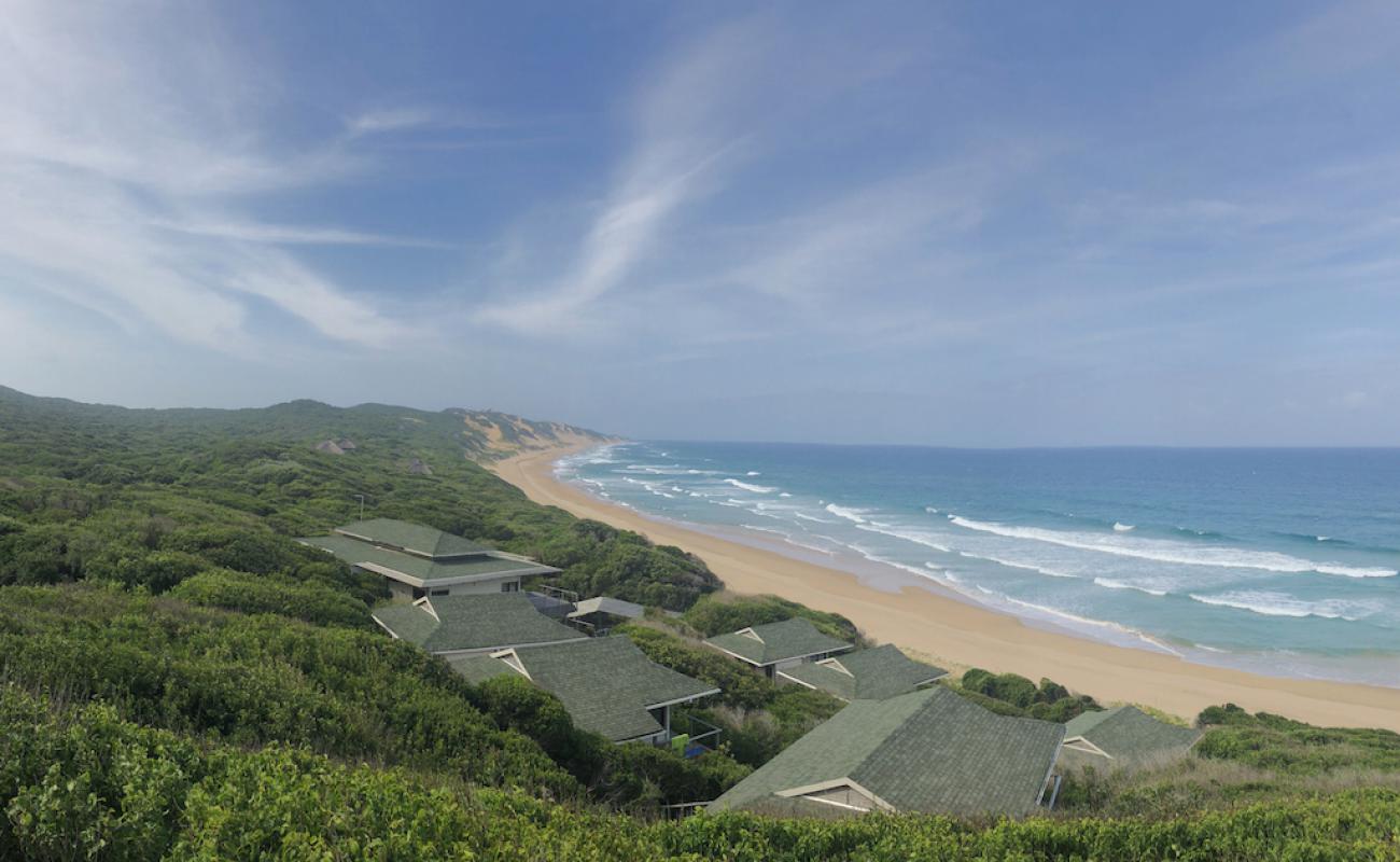 Photo de Santa Maria Beach avec sable beige de surface