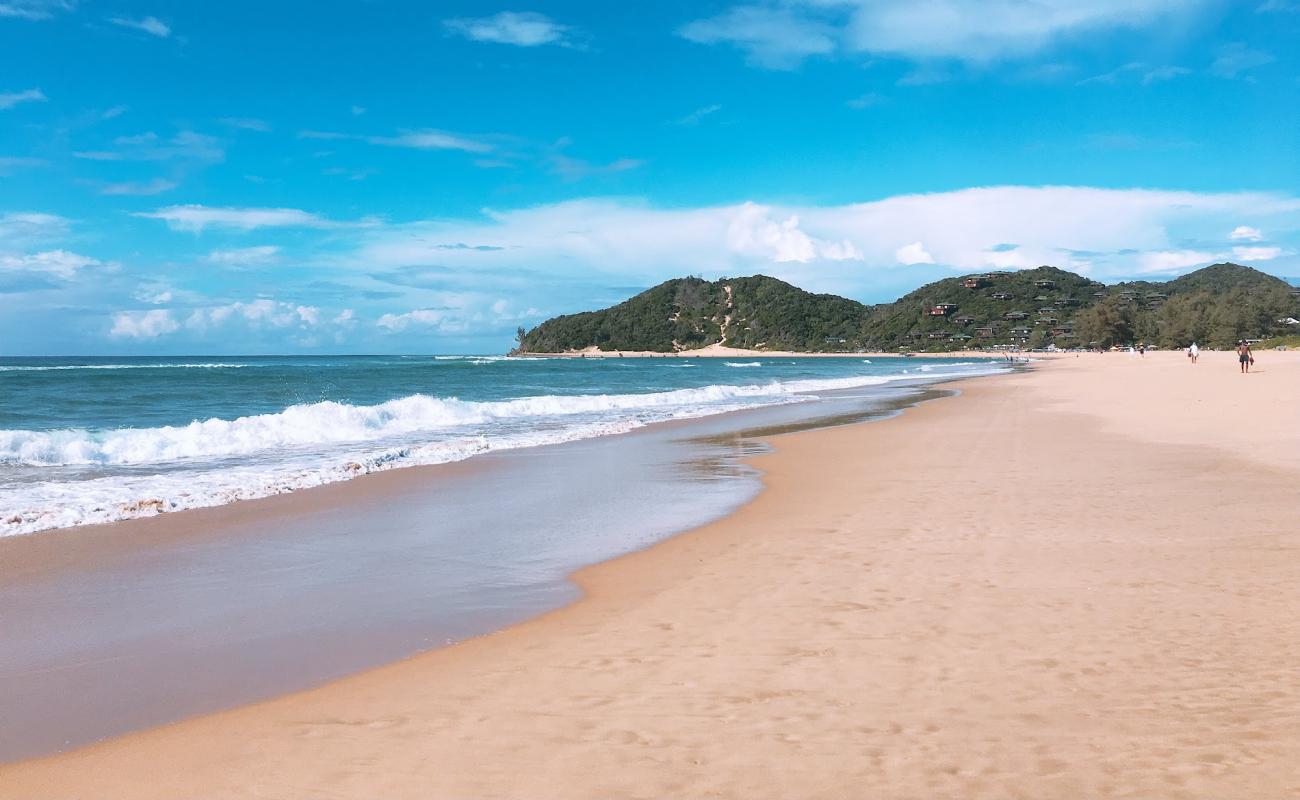 Photo de Ponta do Ouro Beach avec sable lumineux de surface