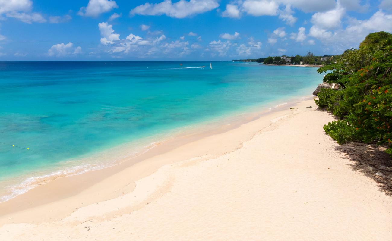 Photo de Plage de Crystal Cove avec sable beige fin de surface