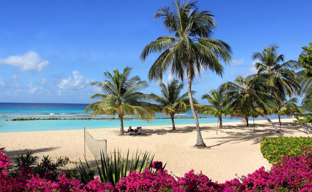 Photo de Plage de Coconut avec sable fin et lumineux de surface