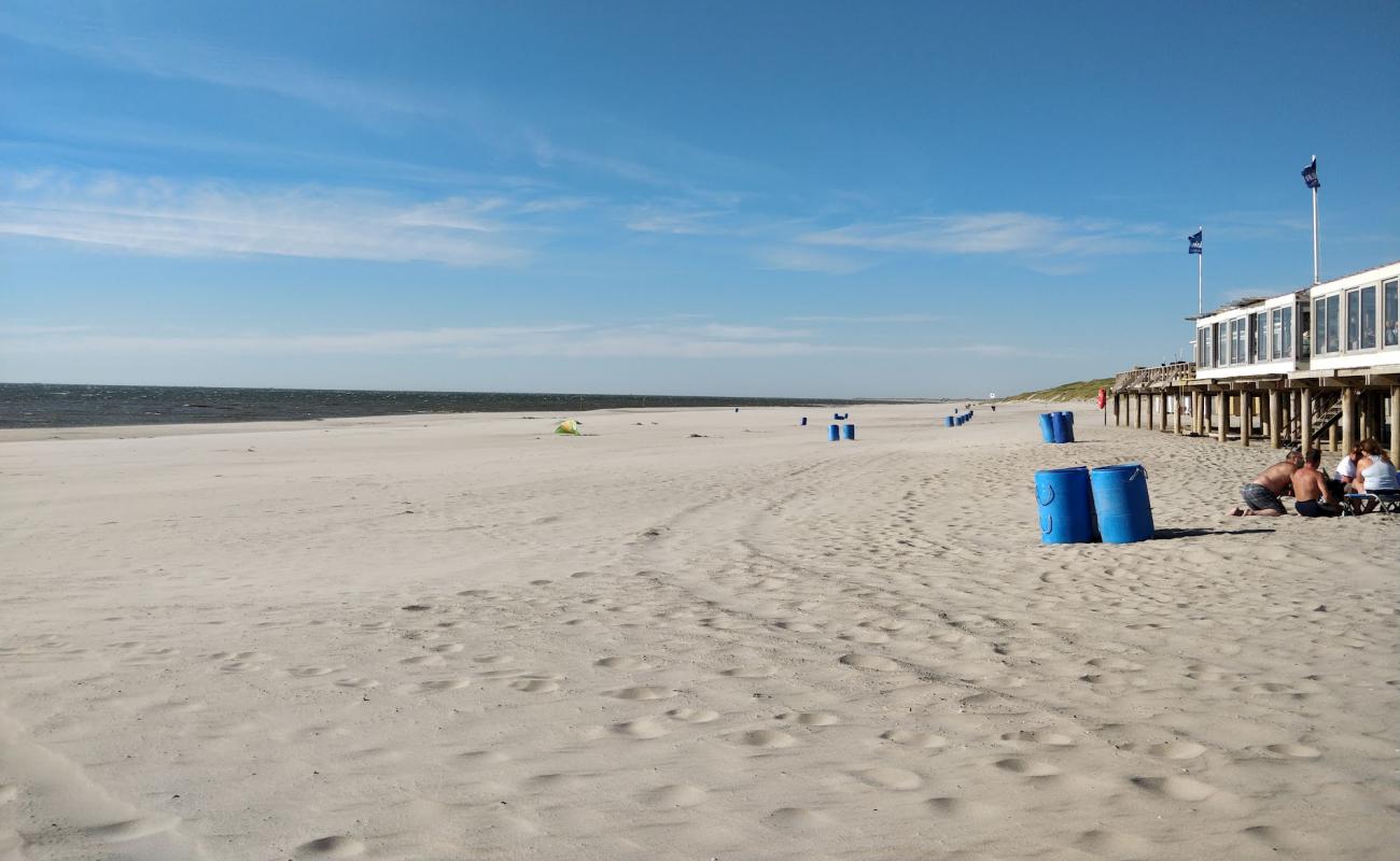 Photo de Callantsoog beach avec sable lumineux de surface