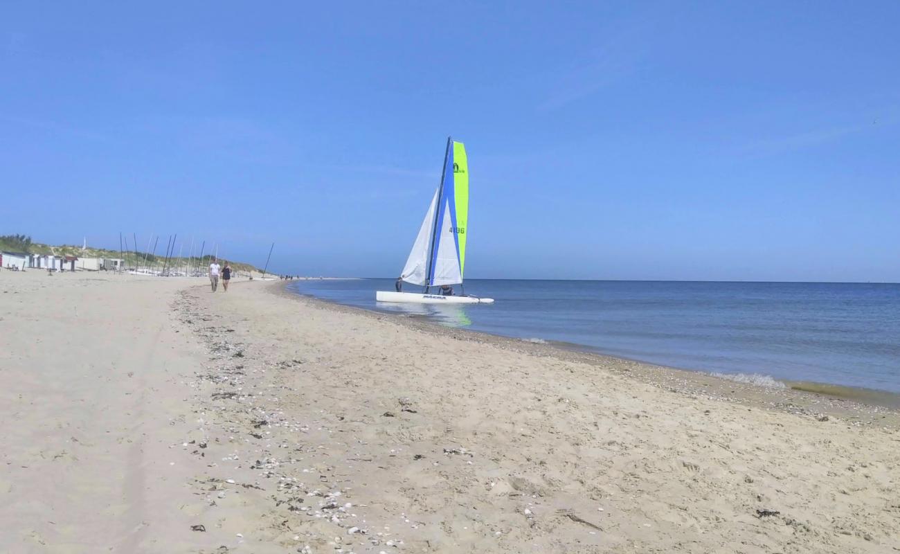 Photo de Kaap Noord avec sable beige de surface