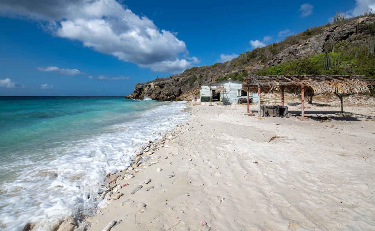 Photo de Playa Hunku avec sable beige de surface