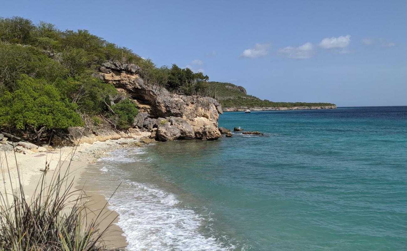 Photo de Playa Hundu avec sable beige & galets de surface