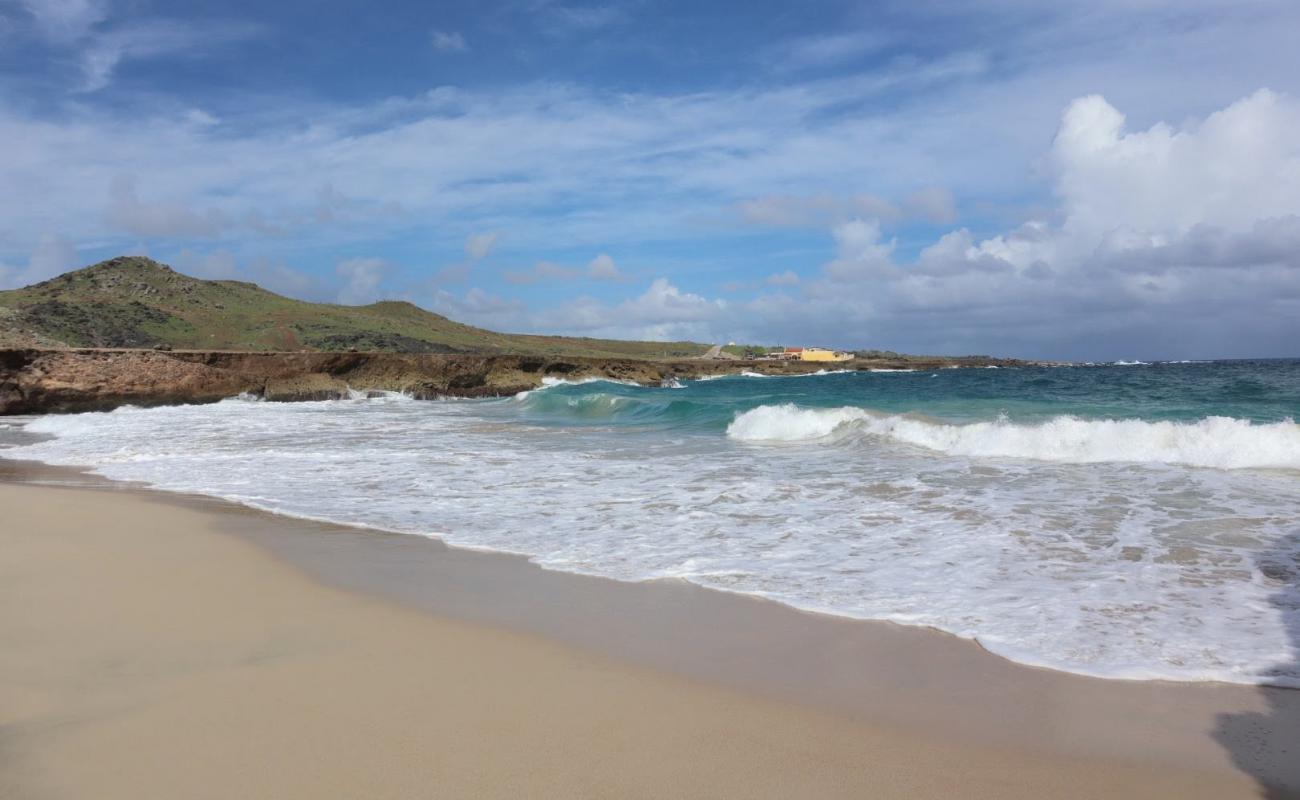 Photo de Andicuri beach avec sable lumineux de surface