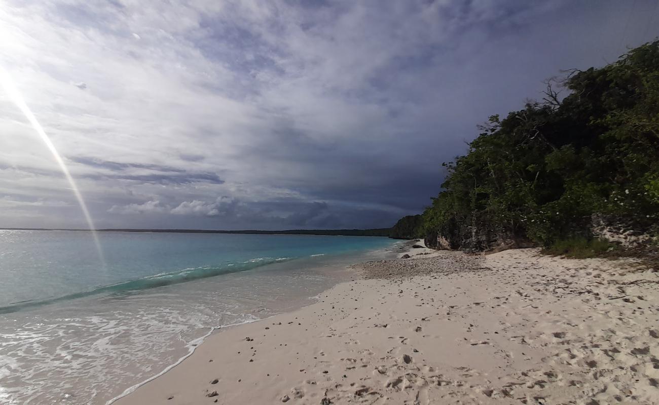 Photo de Ognat Beach avec sable fin blanc de surface