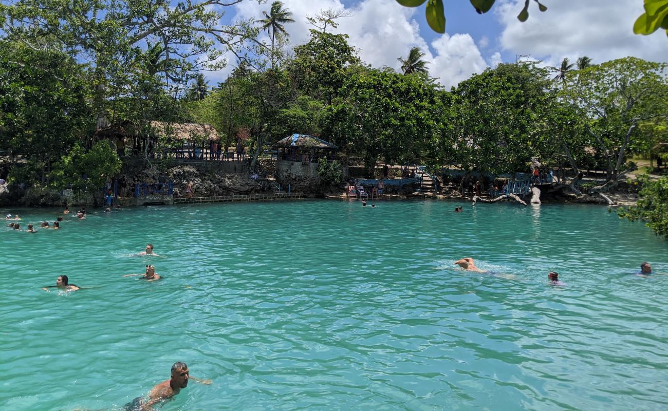 Photo de Blue Lagoon avec surface béton pavée de surface