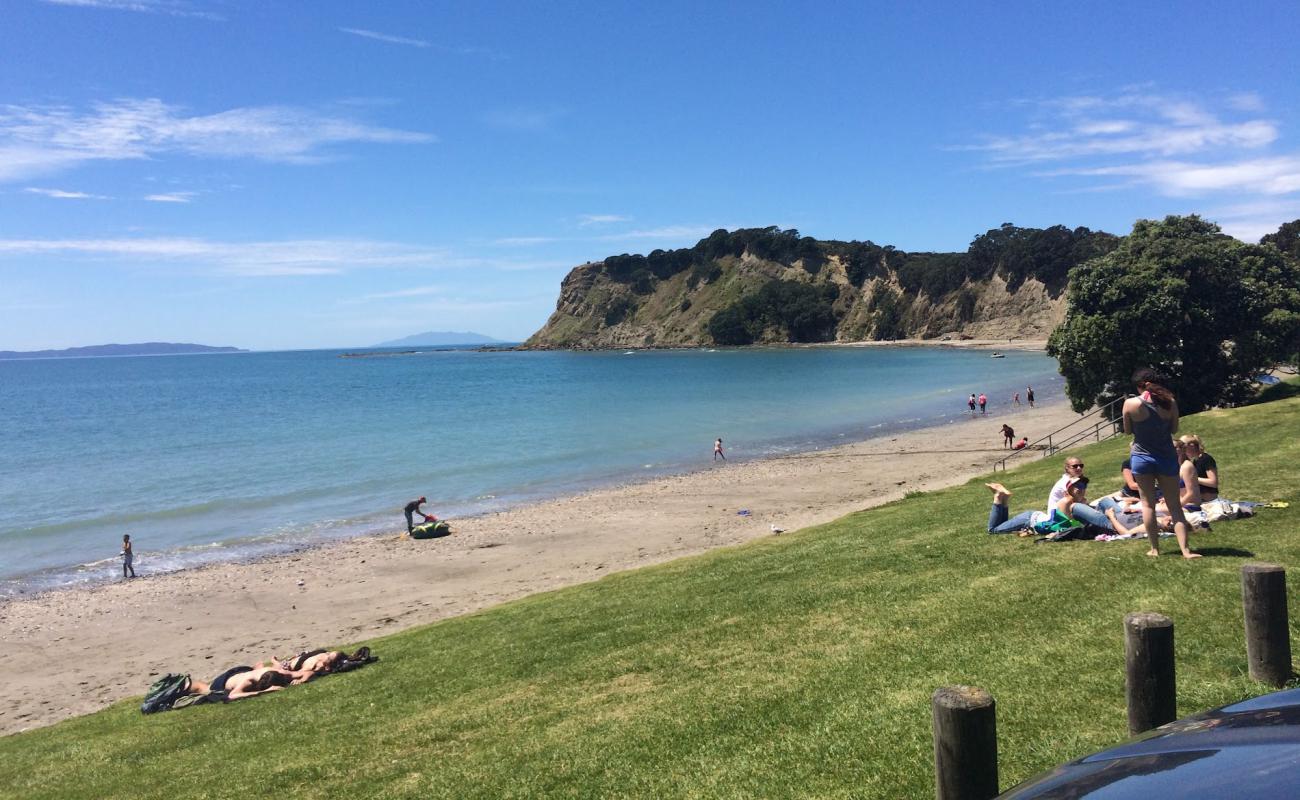 Photo de Army Bay Beach avec sable brun de surface