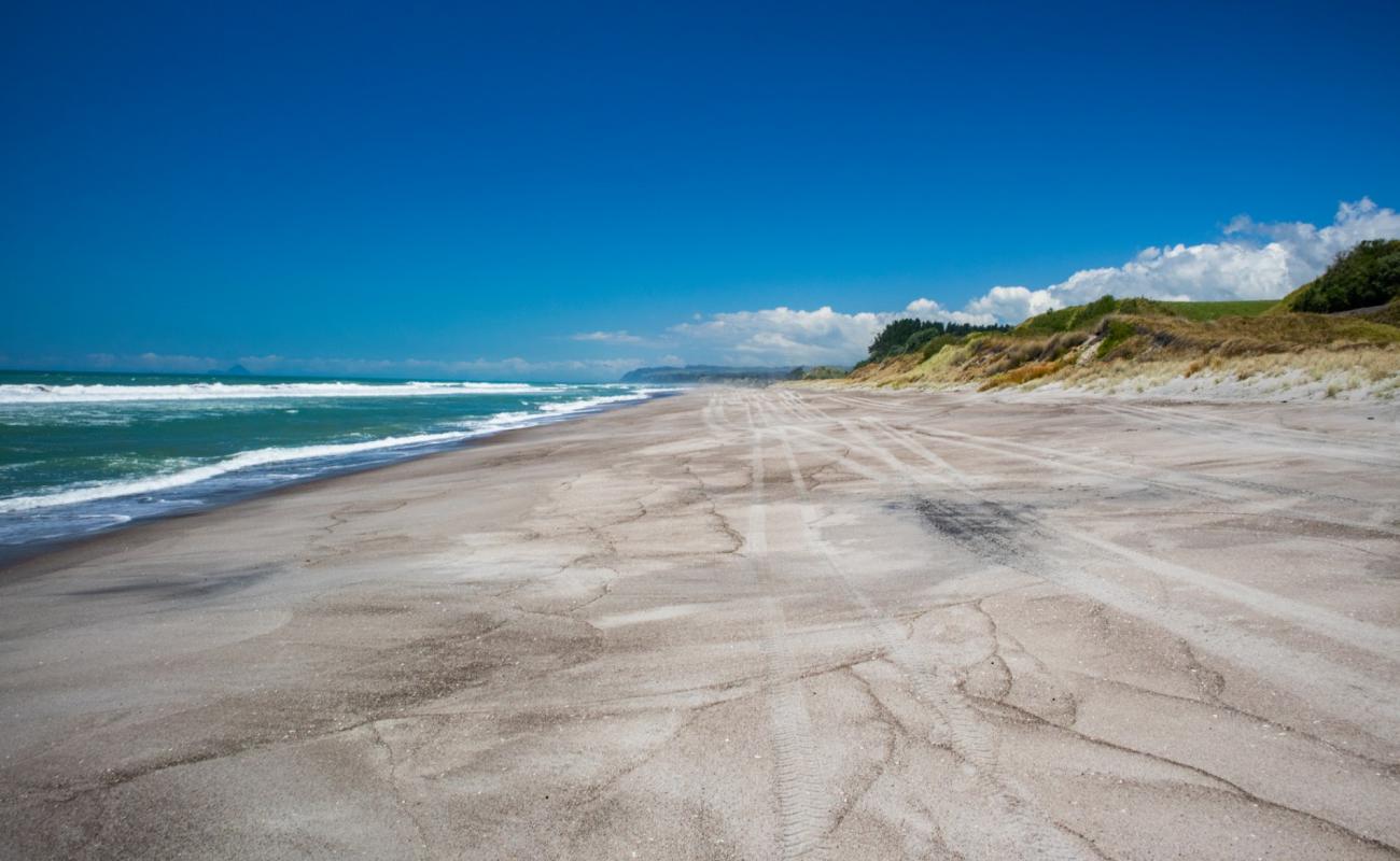 Photo de Otamarakau Beach Access avec sable beige de surface