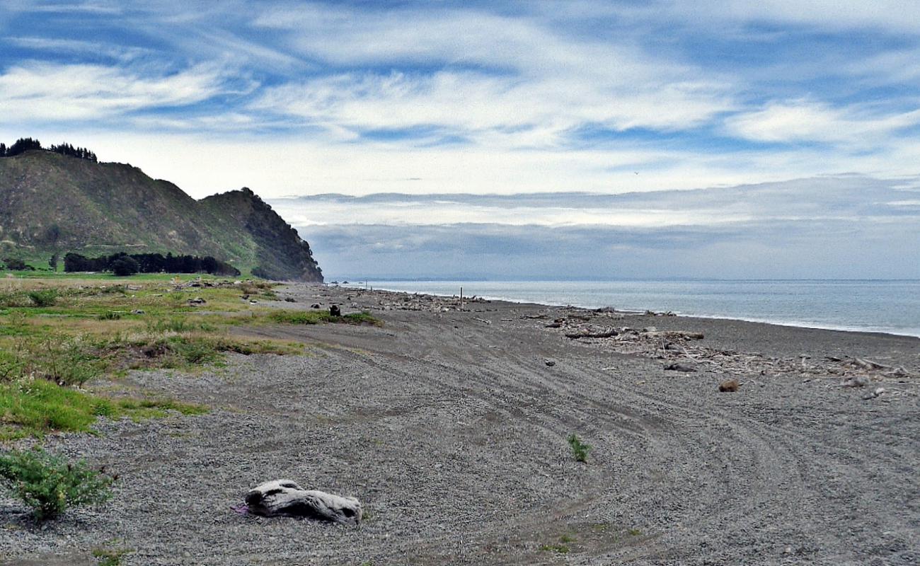 Photo de Torere Beach avec galets gris de surface