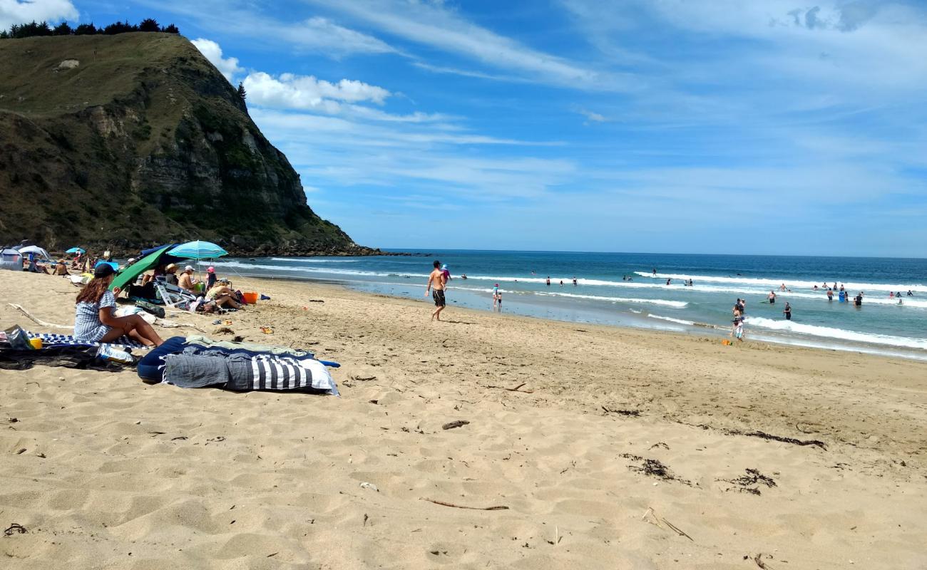 Photo de Waipatiki Beach avec sable beige de surface