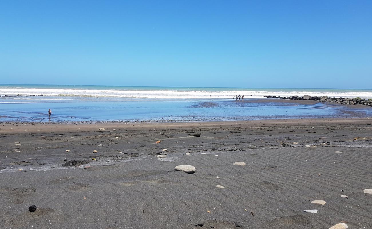 Photo de Ohawe Beach avec sable gris & galets de surface