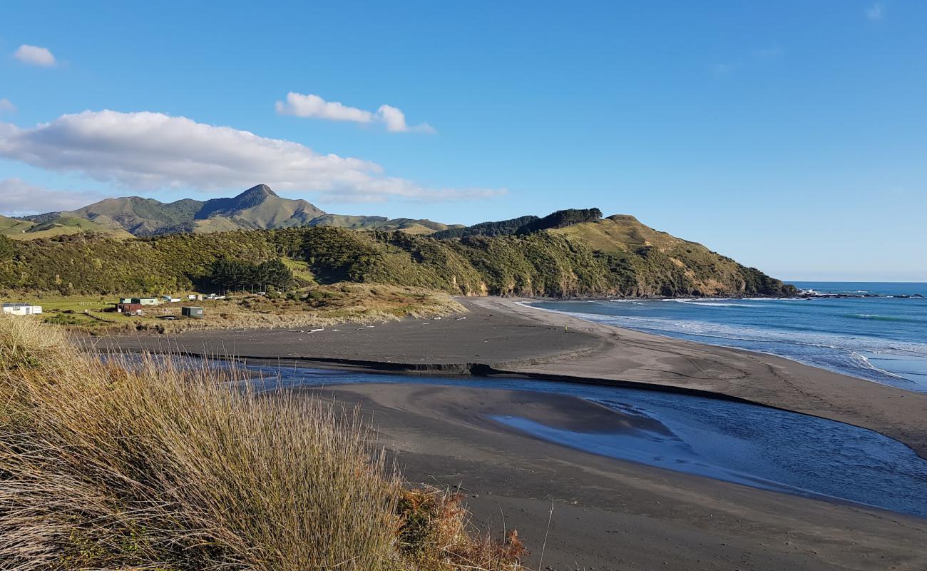 Photo de Kiritehere Beach avec sable gris de surface