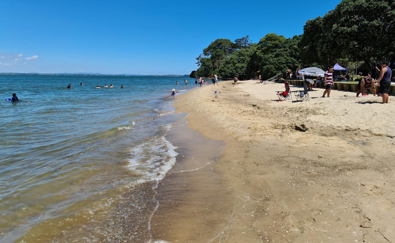 Photo de Grahams Beach avec sable beige de surface