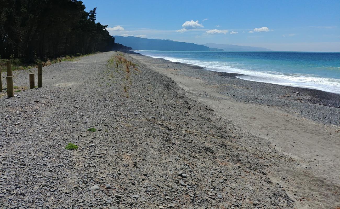 Photo de Amberley Beach avec caillou gris de surface