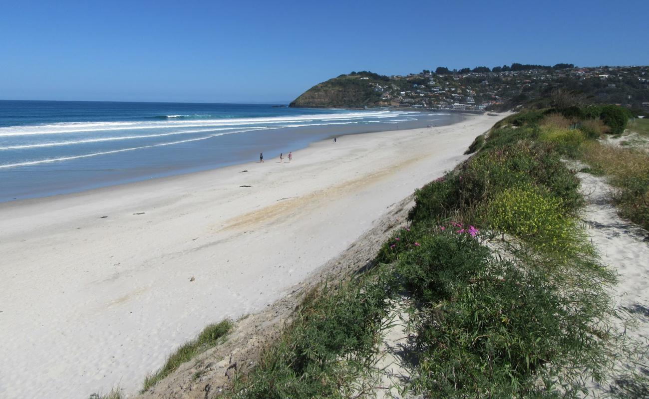 Photo de Saint Clair Beach avec sable beige de surface