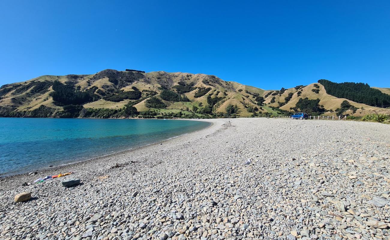 Photo de Cable Bay Beach avec caillou gris de surface