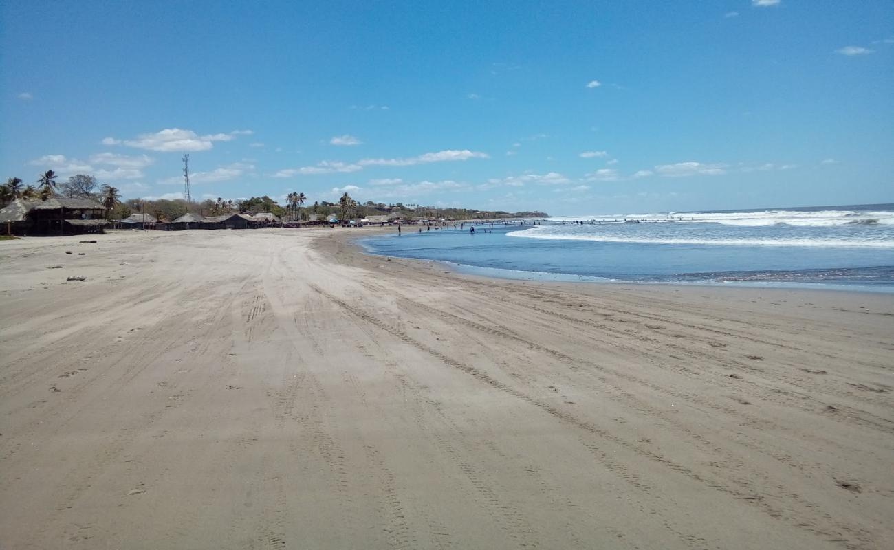 Photo de Playa de Pochomil avec sable beige de surface