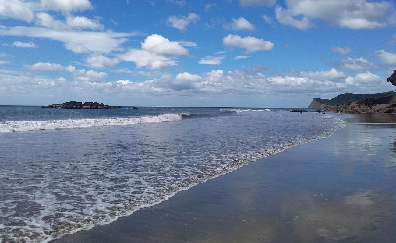 Photo de Plage Amarilla avec sable beige fin de surface