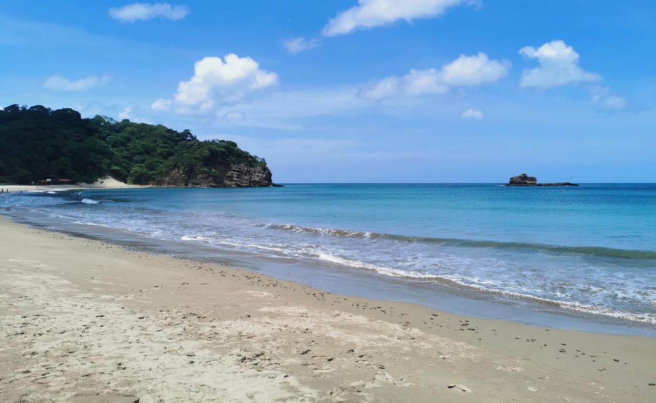Photo de Plage de Marseille avec sable beige de surface