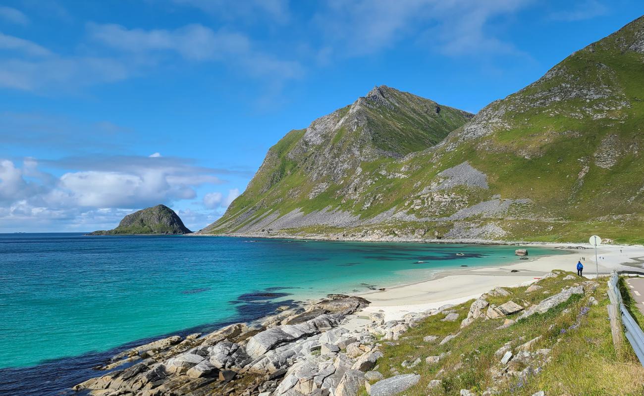 Photo de Plage de Haukland avec sable lumineux de surface