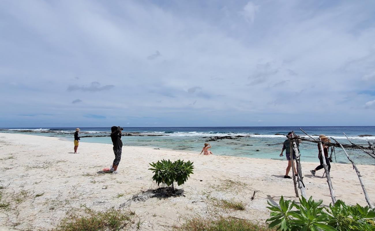 Photo de Mochong Beach avec sable blanc de surface