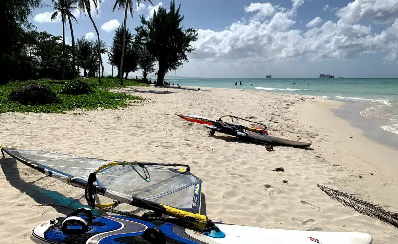 Photo de Micro Beach avec sable lumineux de surface