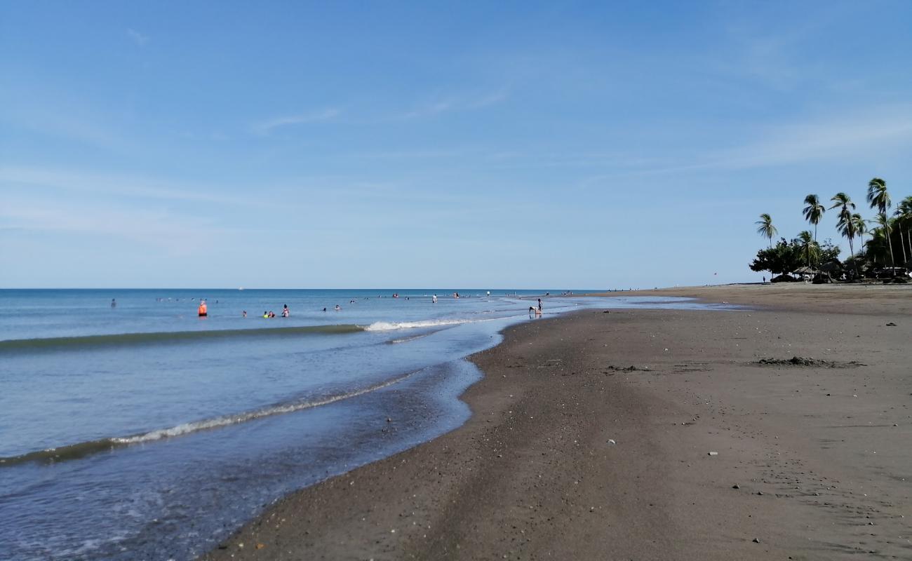 Photo de Las Mellizas Beach avec sable gris de surface