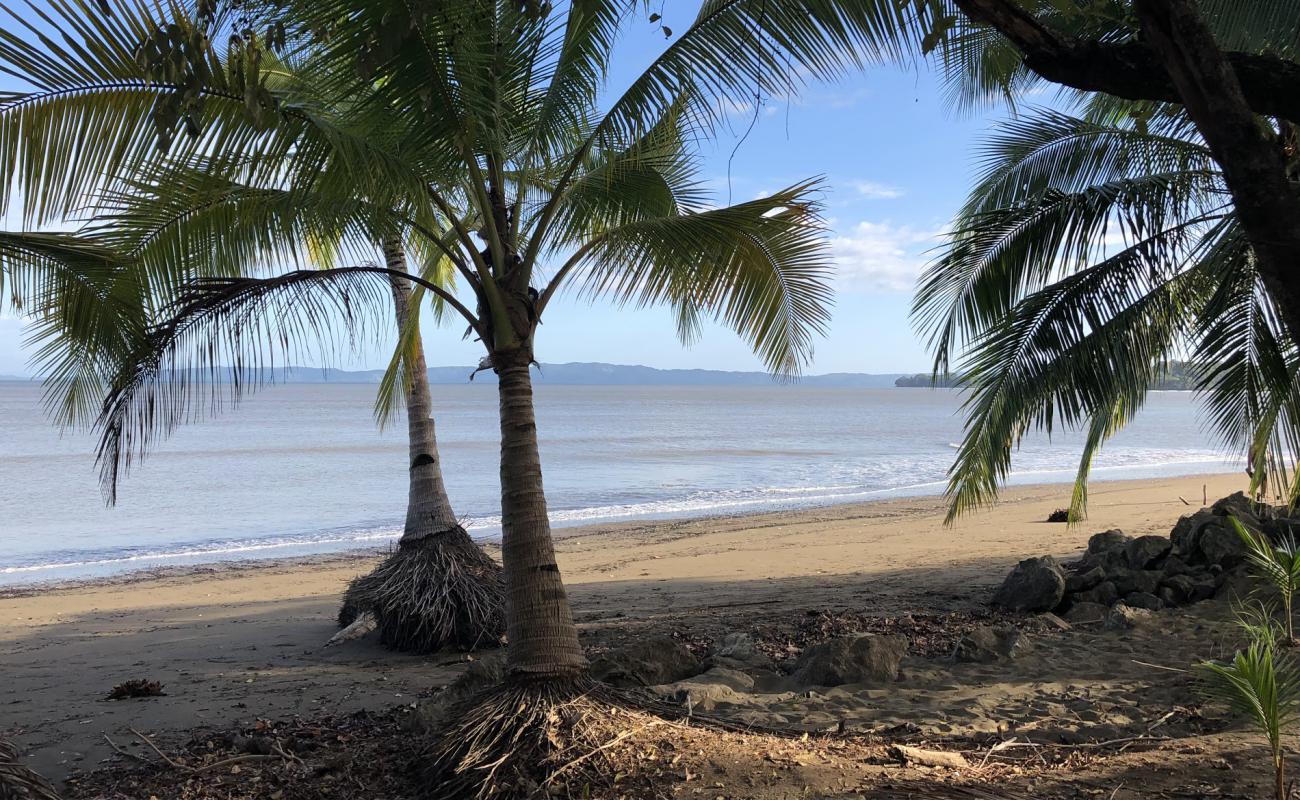 Photo de Lagartero Beach avec sable brun de surface