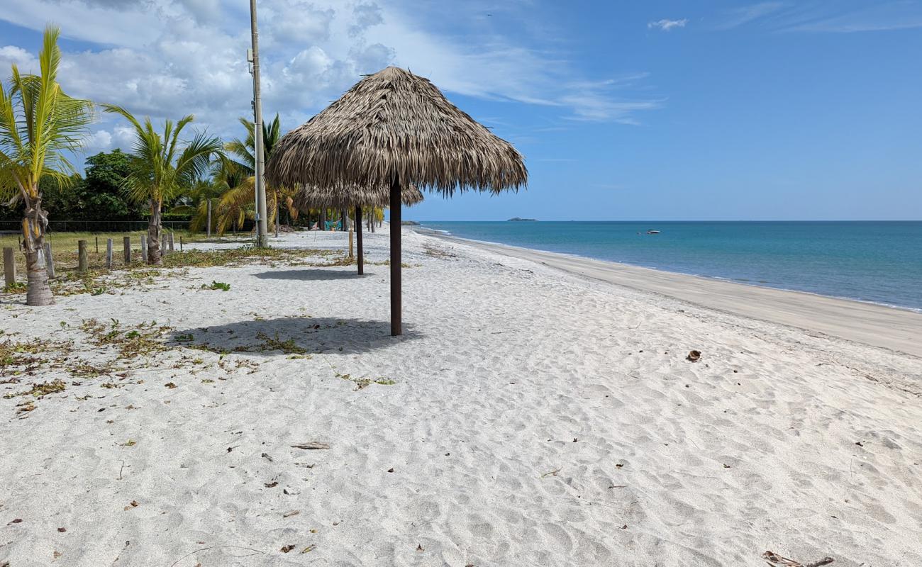 Photo de Compuesta Beach avec sable beige de surface