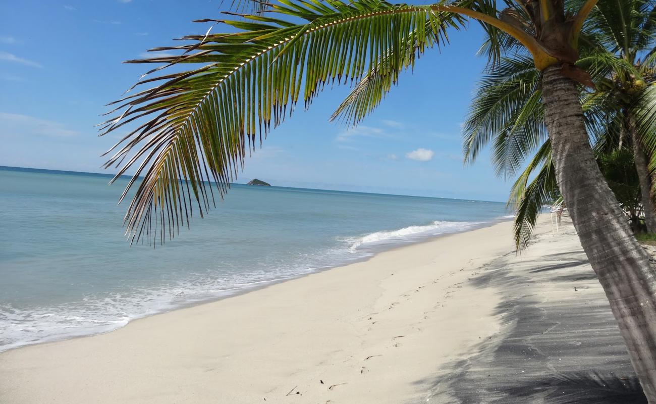 Photo de Santa Clara Beach avec sable lumineux de surface