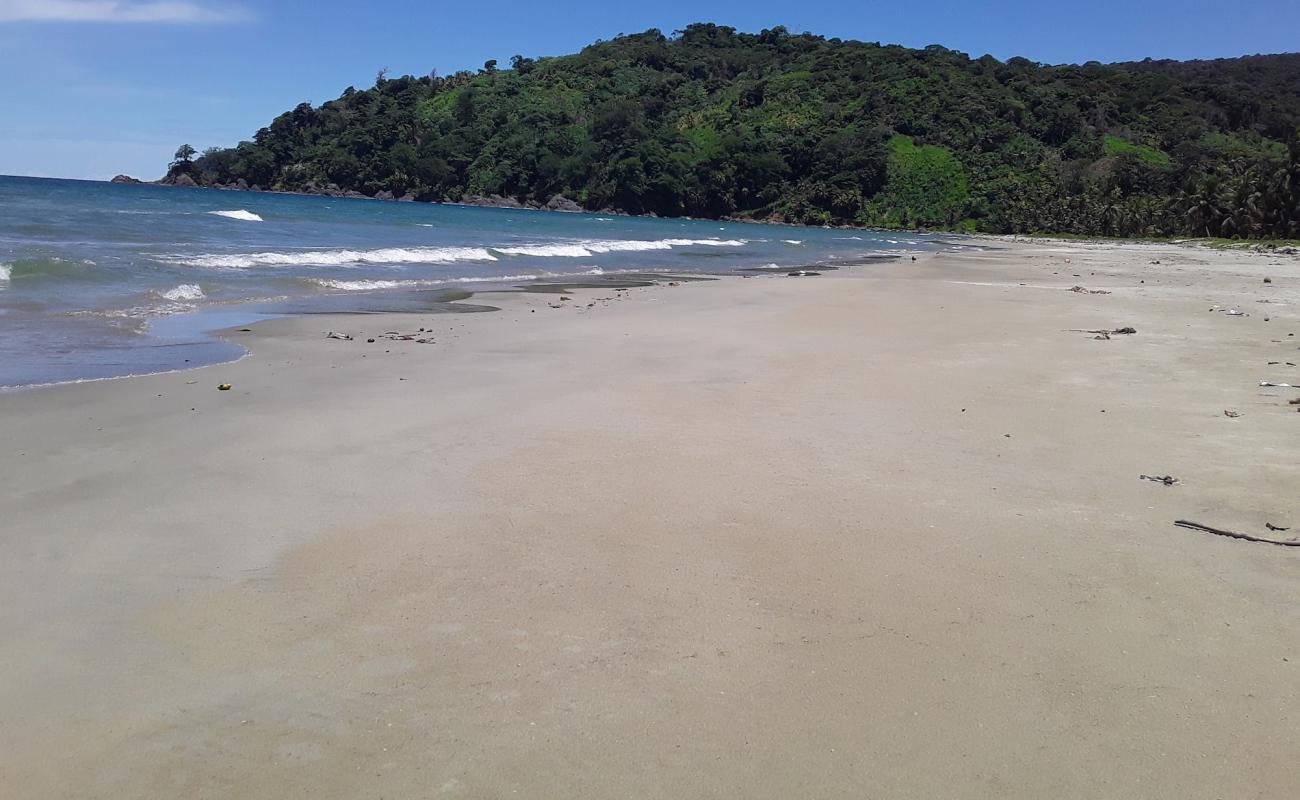 Photo de Natural Ibedi beach avec sable lumineux de surface