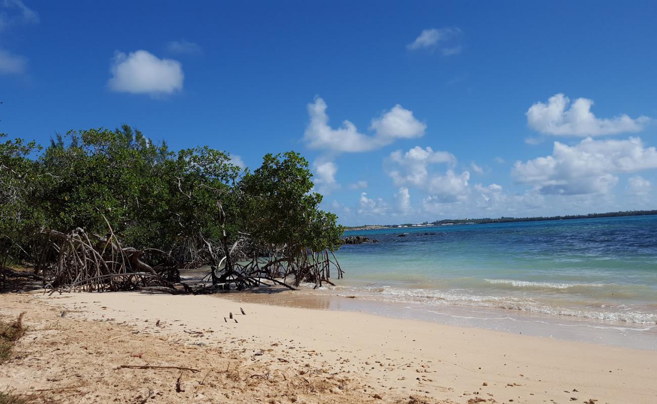 Photo de Blue Hole Park Beach avec sable lumineux de surface