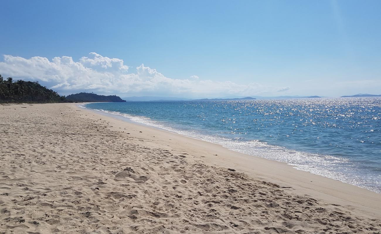 Photo de Boong Beach avec sable lumineux de surface