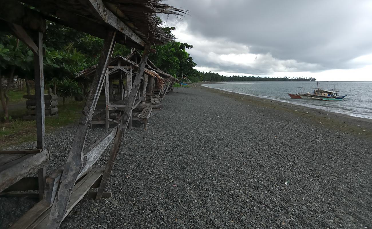 Photo de Aralar Beach Resort avec sable gris avec caillou de surface