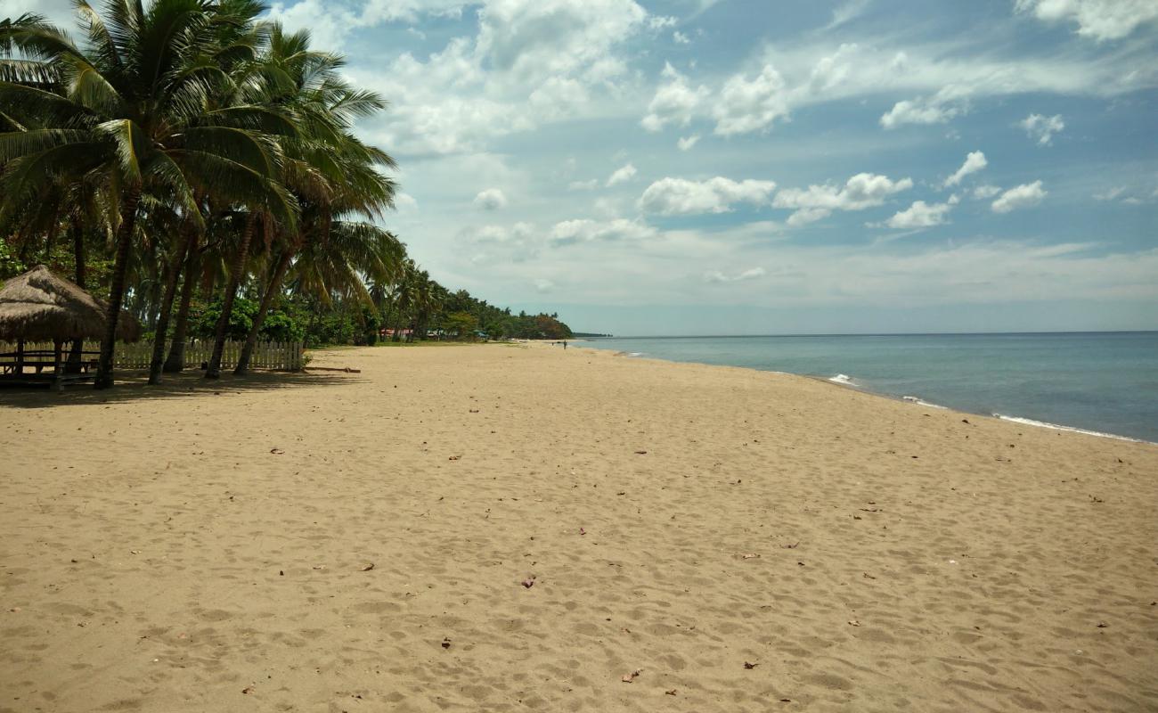 Photo de Hinoba-an Beach avec sable lumineux de surface