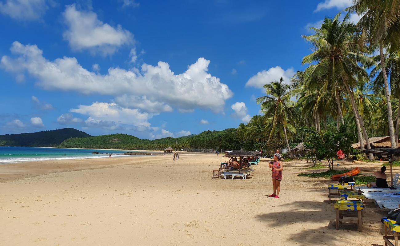 Photo de Plage de Nacapan avec sable fin et lumineux de surface