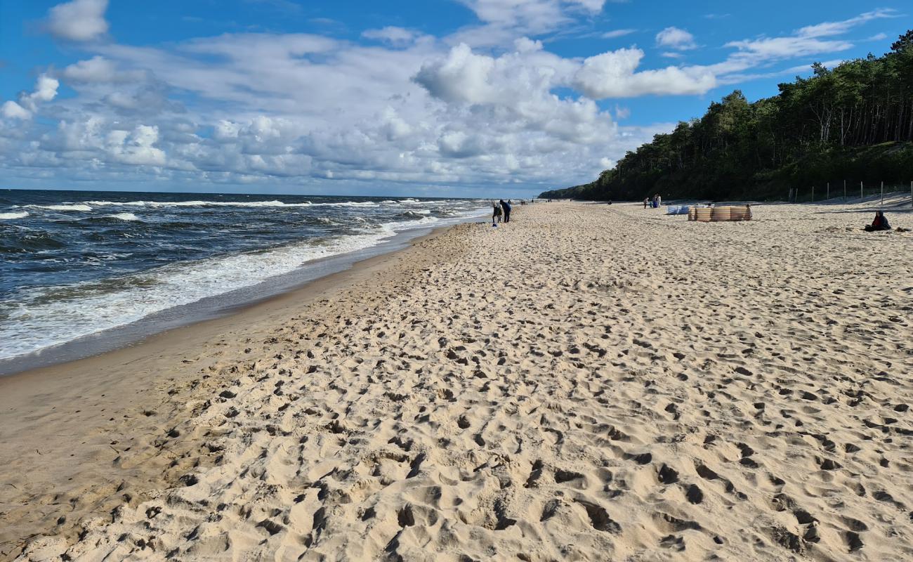 Photo de Plaza Pobierowo avec sable beige de surface