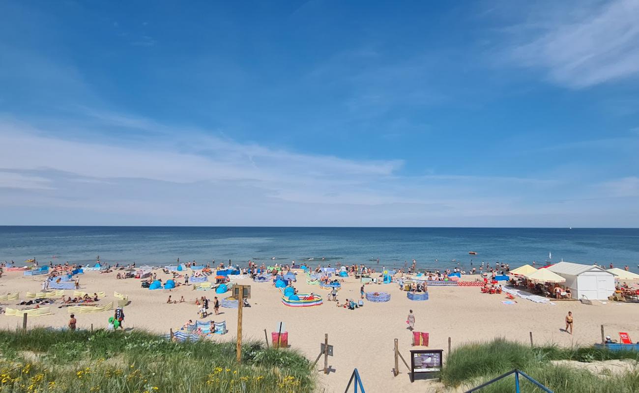 Photo de Dabki Beach II avec sable beige fin de surface