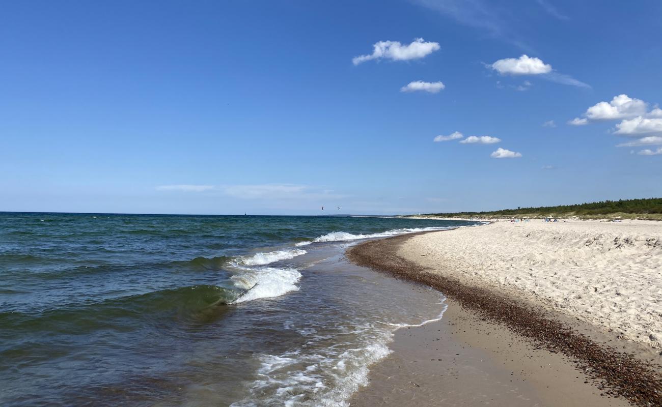 Photo de Ledowo Beach avec sable lumineux de surface