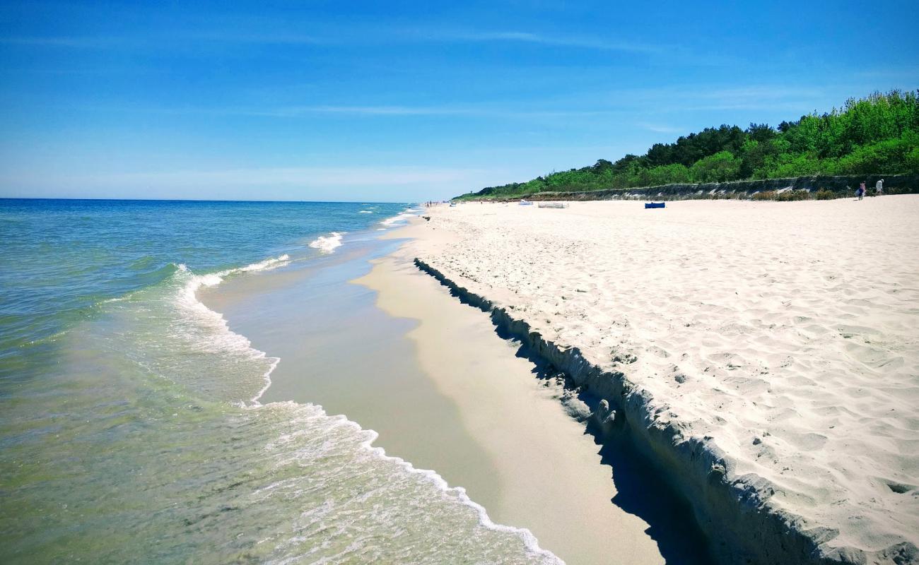 Photo de Jastarnia-Chlapowo Beach avec sable fin et lumineux de surface