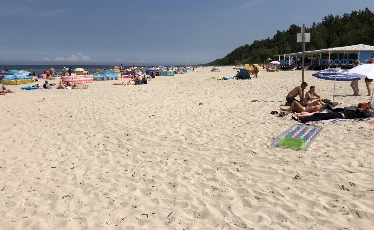 Photo de Katy Rybackie Beach avec sable beige de surface