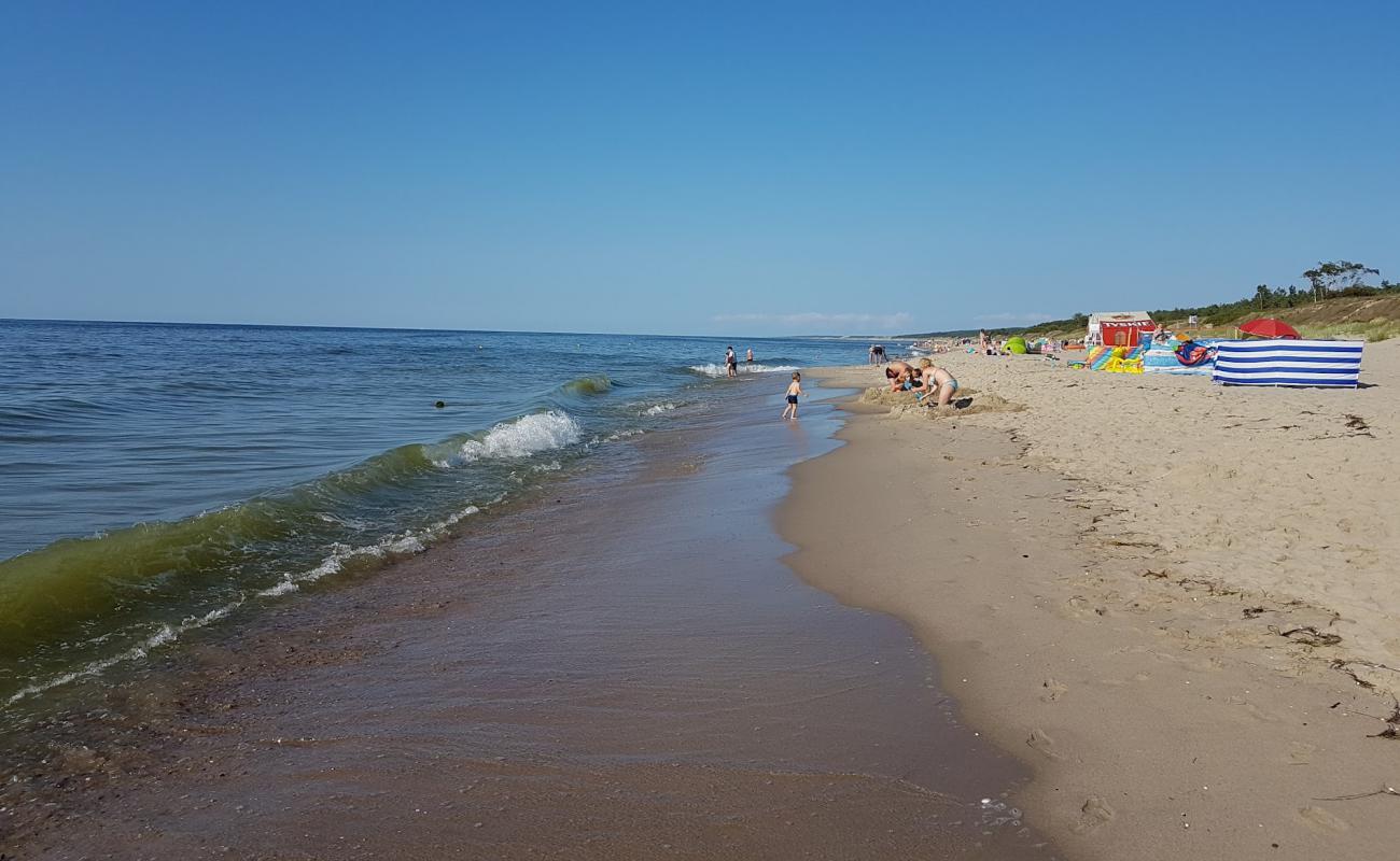 Photo de Piaski Rybacka beach avec sable lumineux de surface