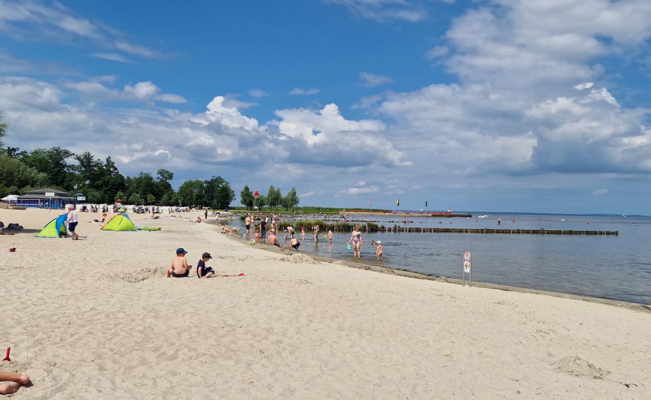 Photo de Plage d'Ueckermünde avec sable beige de surface