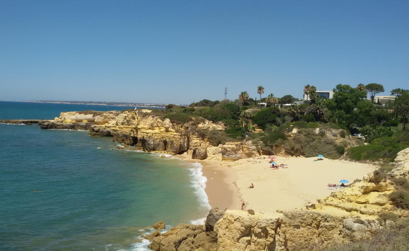 Photo de Praia da Balbina avec sable lumineux de surface